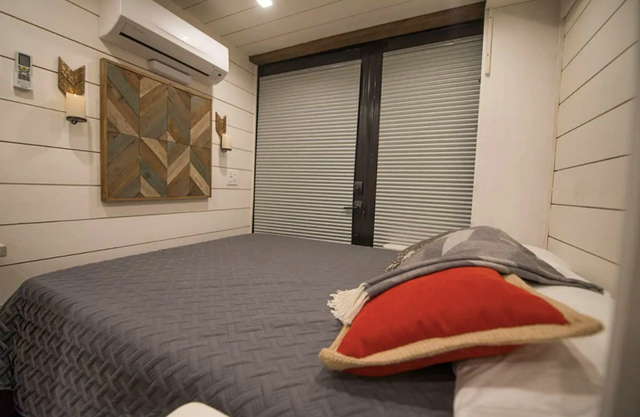 集裝箱也能住人？16.6㎡“五臟俱全”，還能自帶露臺，太美了